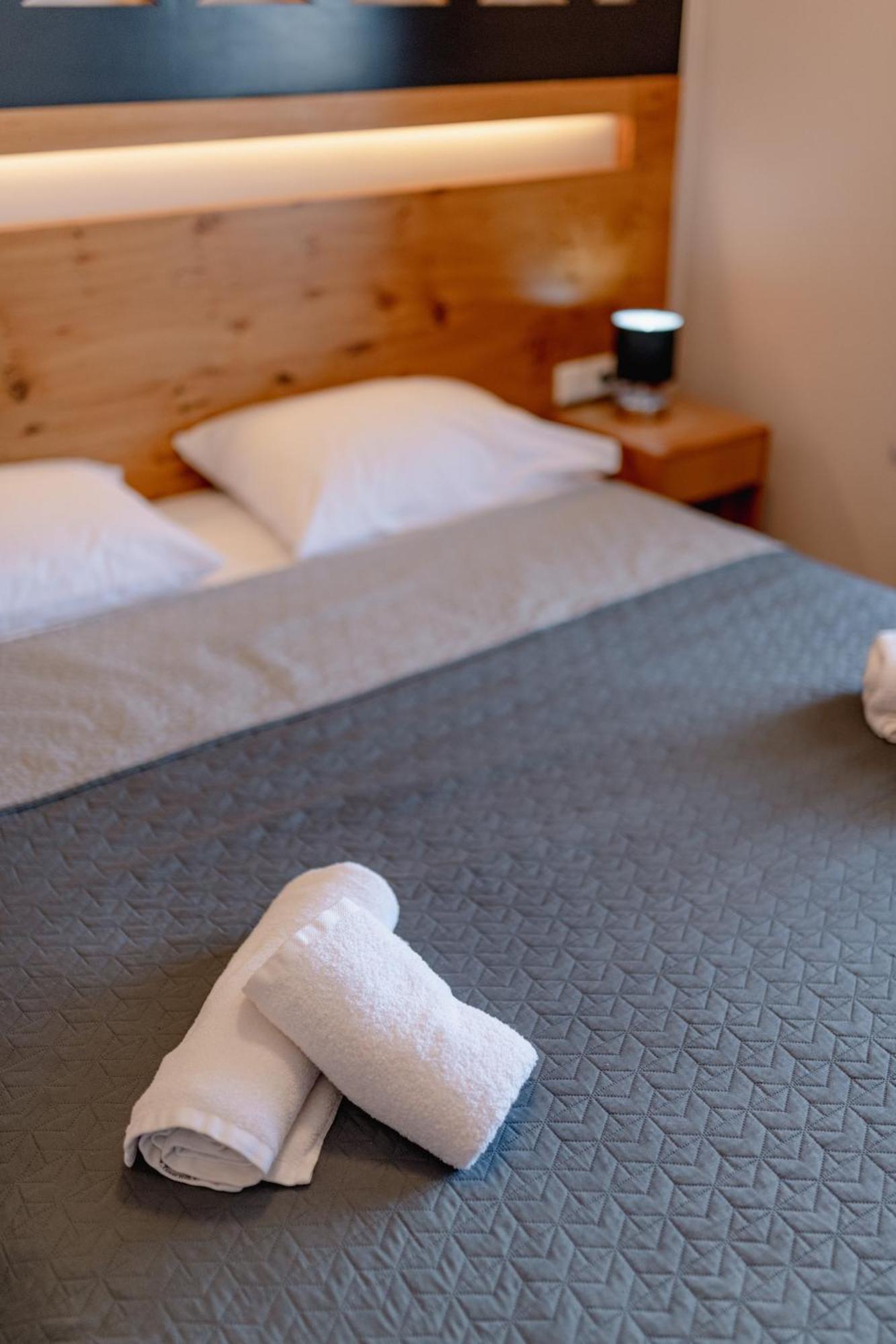 Zama Suites Zakynthos Buitenkant foto